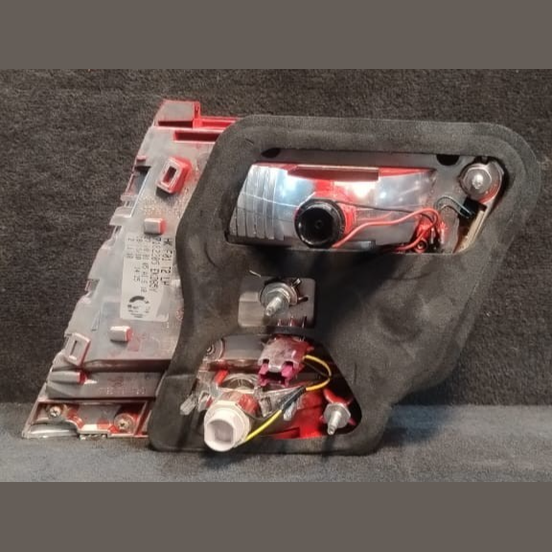 BMW OEM 750LI F01 F02 REAR LEFT INNER SIDE TRUNK TAIL LIGHT TRUNK - 7182205