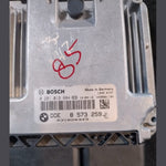 Load image into Gallery viewer, BMW 320d DIESEL N47N F30 F32 F34 F36 2013 ENGINE CONTROL DDE ECU ONLY 8573259