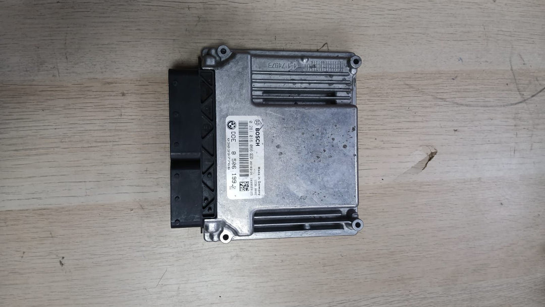 BMW Engine Control Unit 8506199 5 Series E60 520D N47D20A DIESEL ECU 