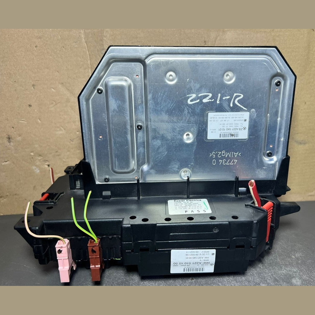 Mercedes W221 S-Class Front Fuse Relay Box SAM Control A221 5404550 \ 2215401001