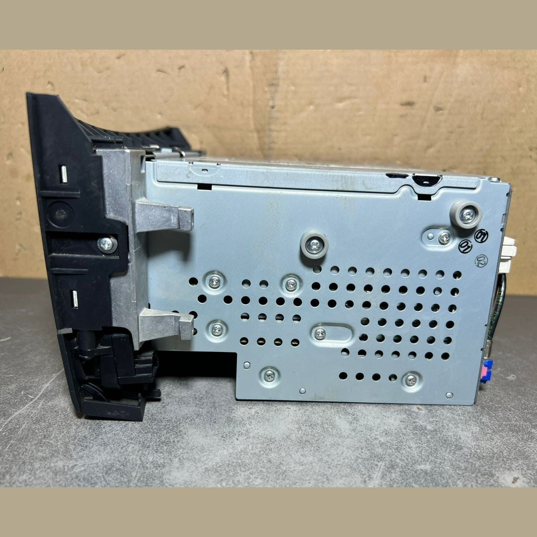 2012–2014 Mercedes-Benz W212 E-Class Head Unit CD Player A212 9008704 OEM