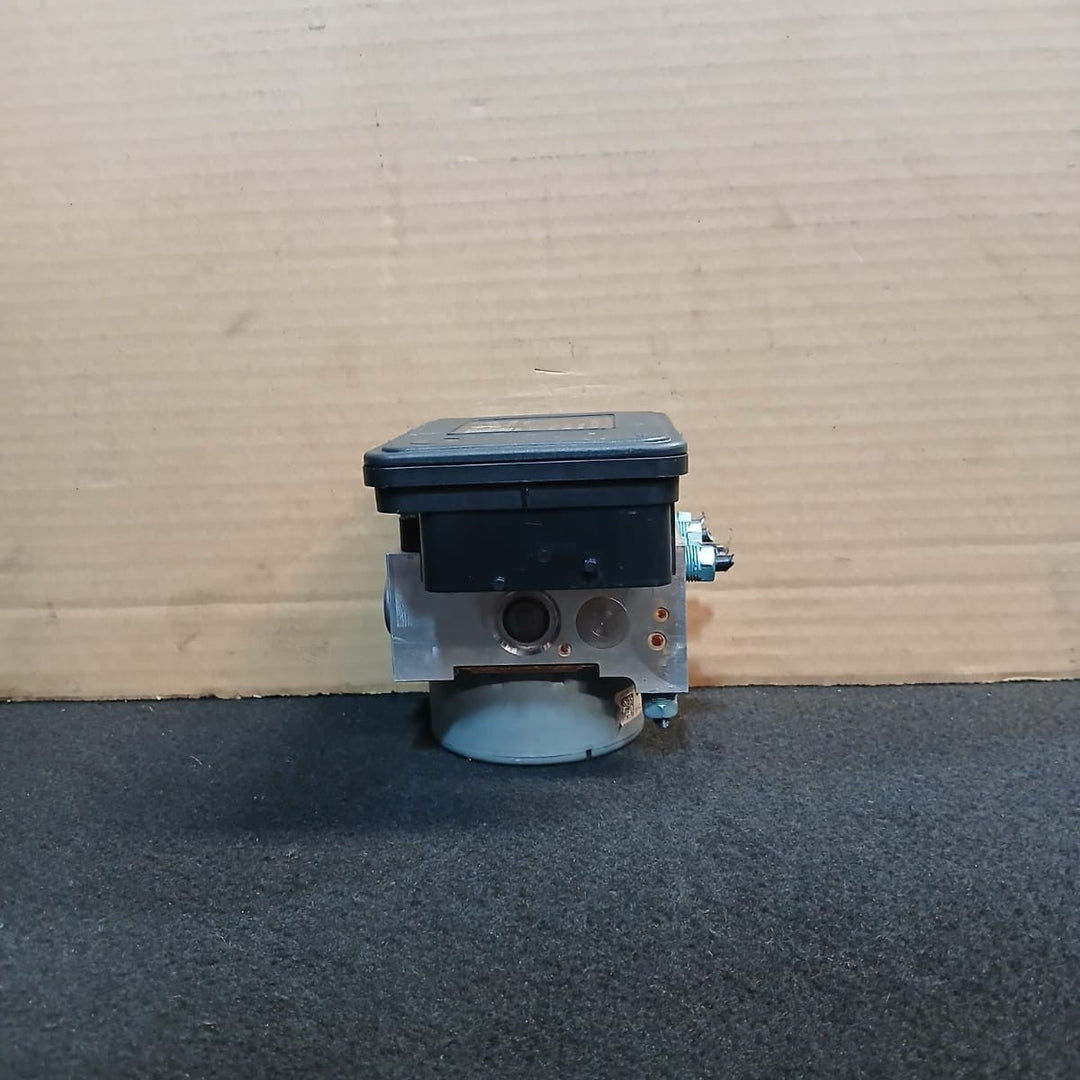 OEM BMW F20 F30  ABS Brake Pump Anti Lock DSC Dynamic Stability Control 6881173