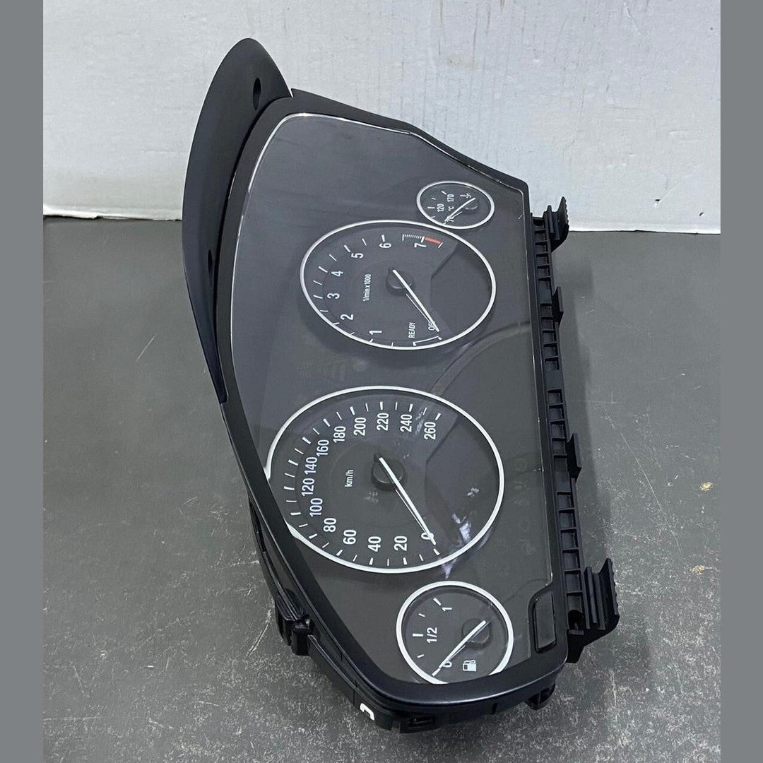 OEM BMW F30 F31 F32 F33 Speedometer Instrument Cluster KMH 9285637
