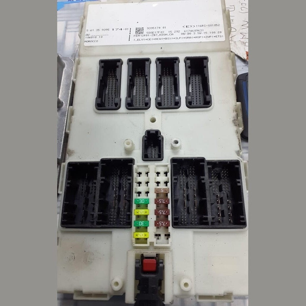 BMW 320d N47 F31 ENGINE CONTROL UNIT  ECU SET DDE 8584276