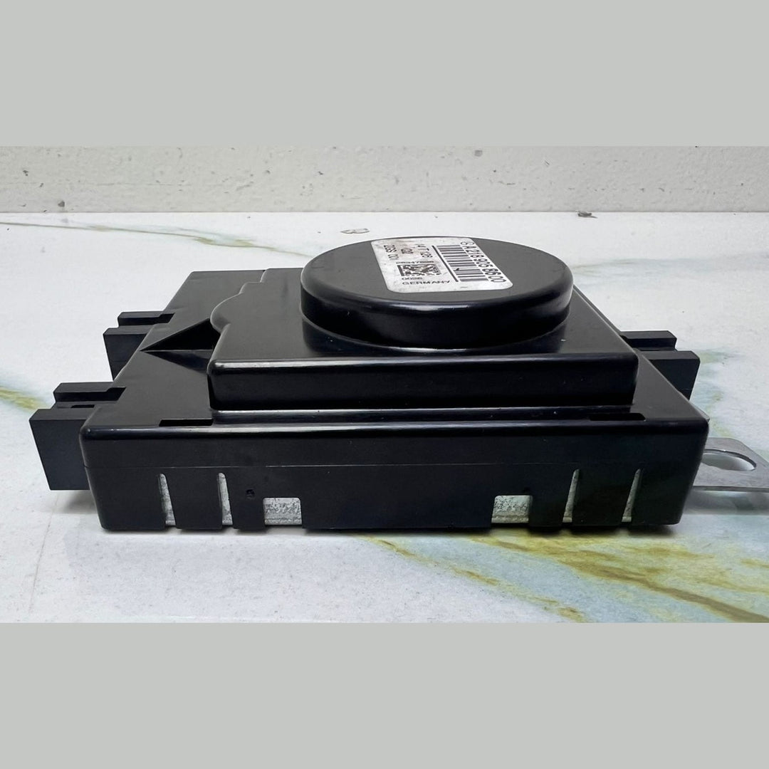 Mercedes Antenna Amplifier A2189058600 CLS-Class W218