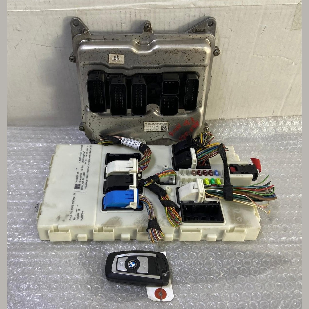 OEM BMW F30 N20B ENGINE CONTROL UNIT DME ECU SET 7643312 BOSCH