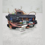 Bild in die Galerieansicht laden, 2006 Mercedes-Benz E350 Fuse And Relay Center 2115459101