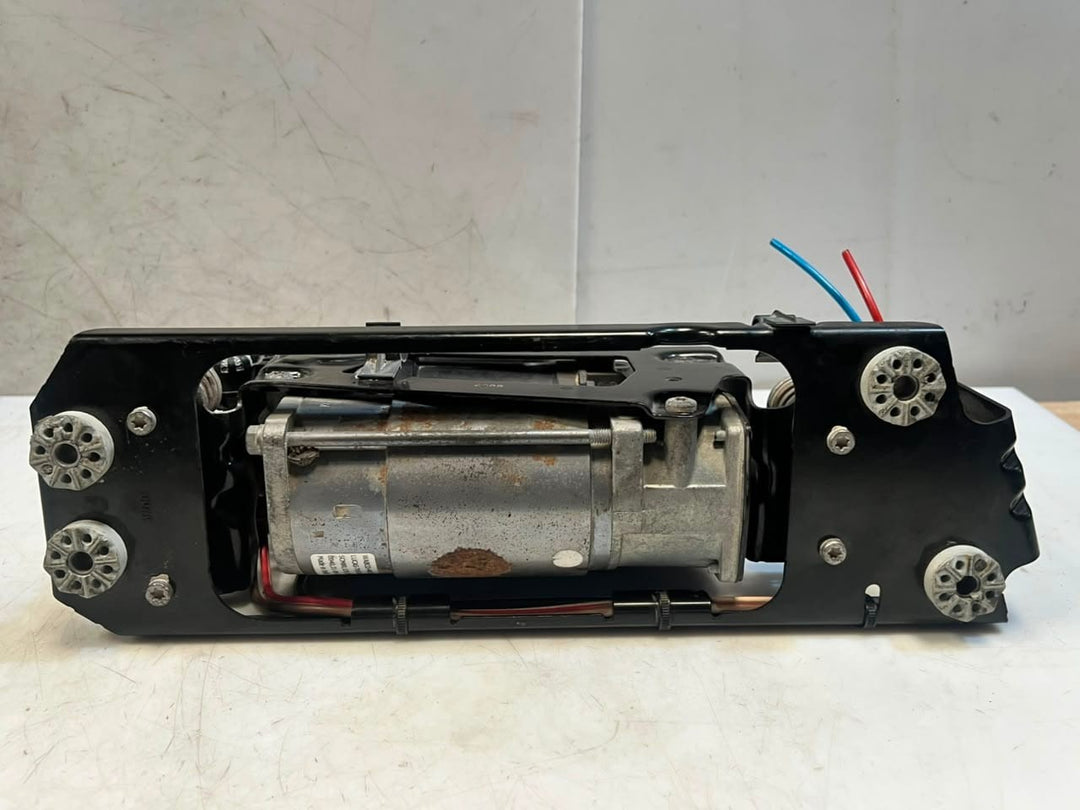 2010-2015 BMW 5' F01 F02 F10 F11 750Li Air Suspension Compressor 6794465 OEM