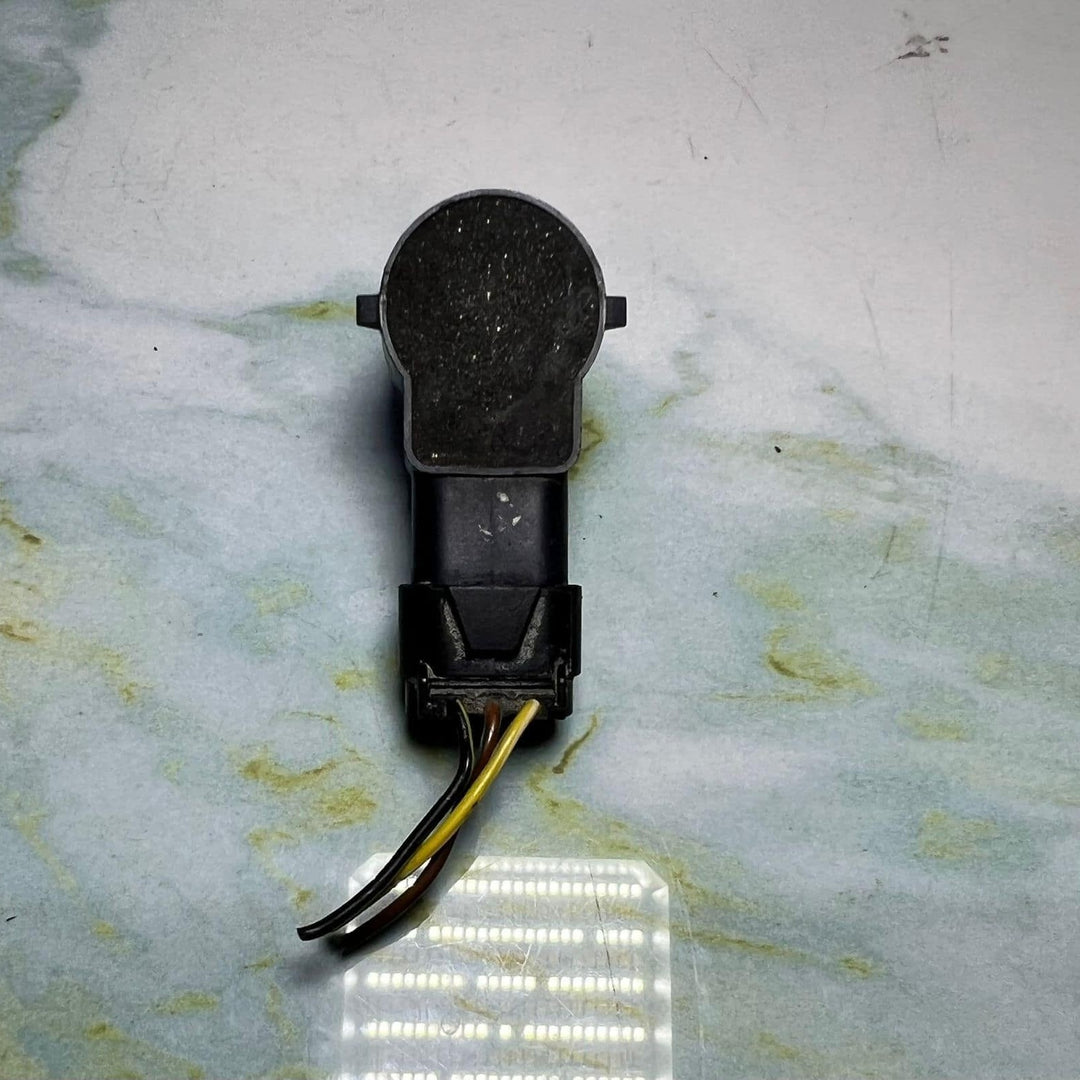 Mercedes PDC Parking Sensor A2215420417 W211 W219 W203 W204 W221 CLS R SL SLK