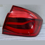 Load image into Gallery viewer, OEM BMW 3 SERIES F30 F80 LCI REAR TAIL LIGHT ON BODY RIGHT SIDE 7369118