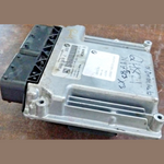 Bild in die Galerieansicht laden, BMW X3 E83 2007 DIESEL AUTO Engine control unit module ECU DDE 7811999