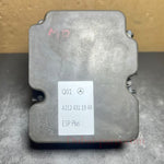 Bild in die Galerieansicht laden, 13-16 Mercedes W212 E-Class ABS Anti Lock Brake Pump Module A212 4311948 OEM