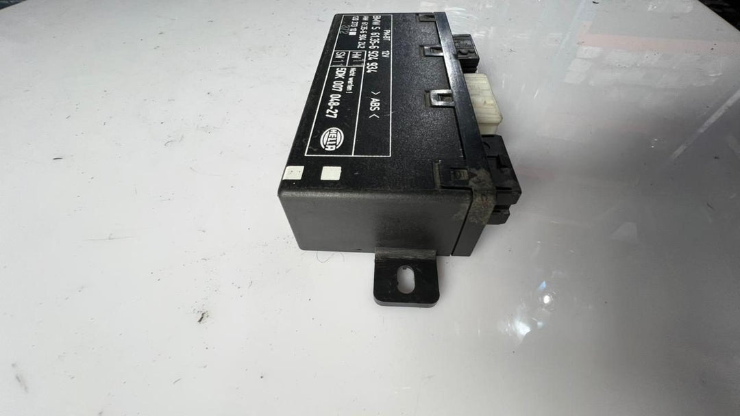 BMW Door Control Module 6924934 5 Series E39 including 530i and M5