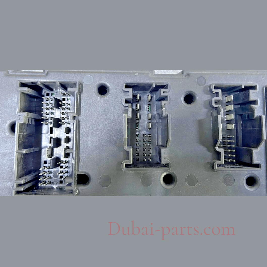 OEM BMW F20 F30 F34 F36 REM Rear Electronic Module Fuse Box Control 6809050
