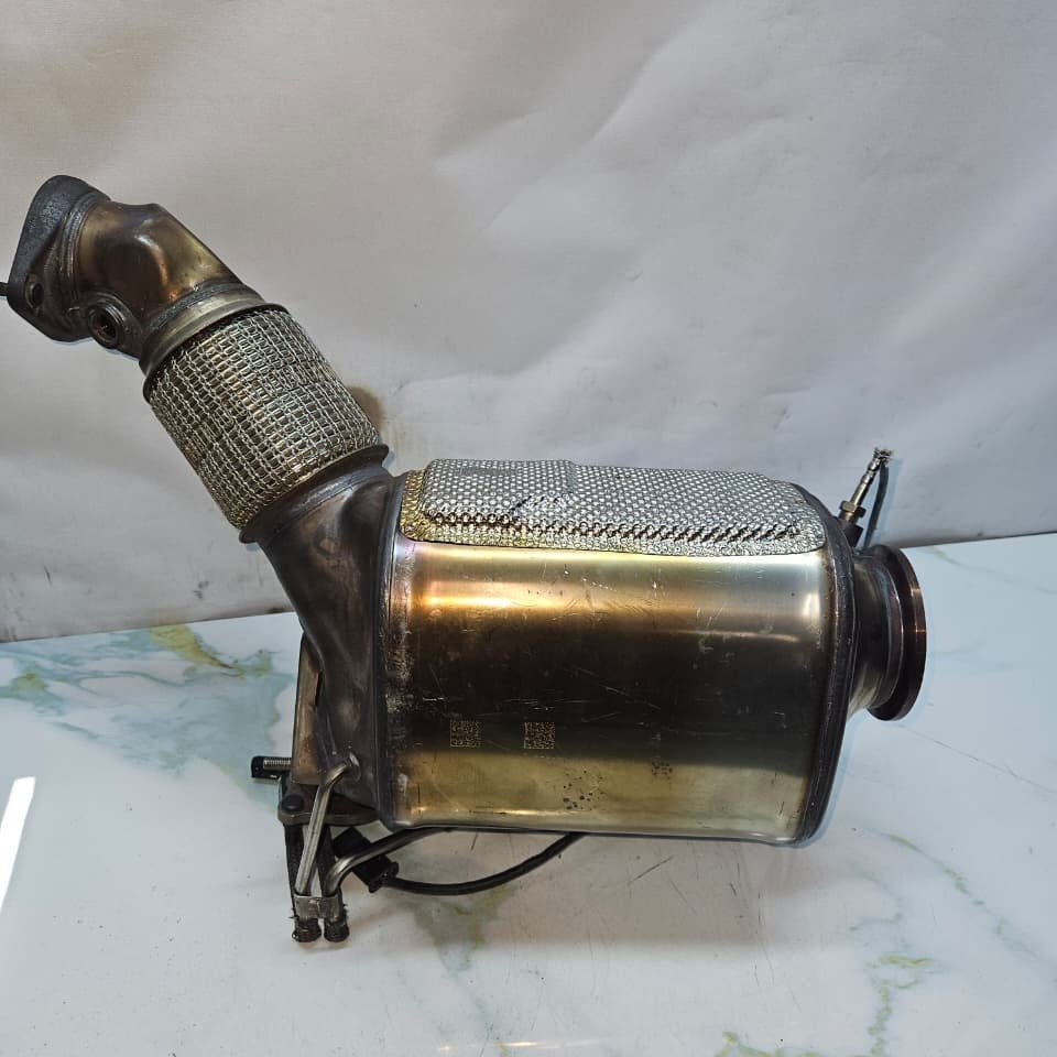 2014 BMW 5 Series G30 G31 X3 Diesel Particulate Filter 8581854 OEM