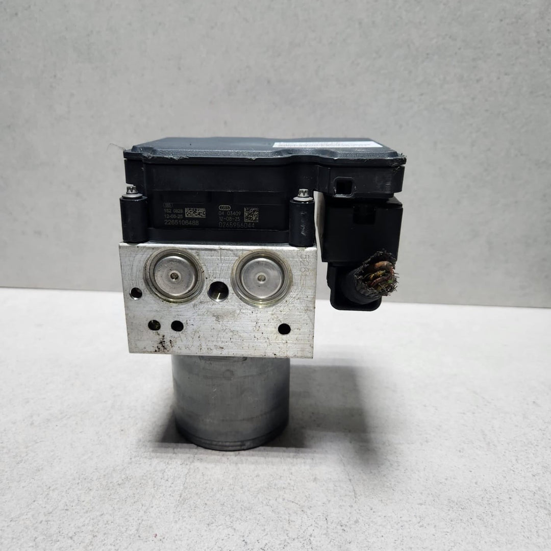 2010-2016 BMW 535i xDrive Abs Pump Module 6853400