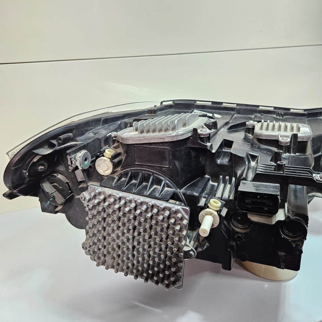 2015-2019 BMW X1 F48 Left Front Headlight 7472221 ECE USED