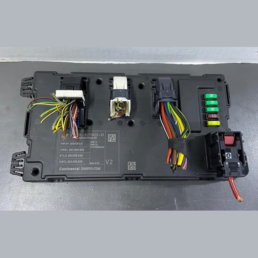 OEM BMW F20 F21 F30 F31 REM Rear Electronic Module Fuse Box Control Unit 9279823
