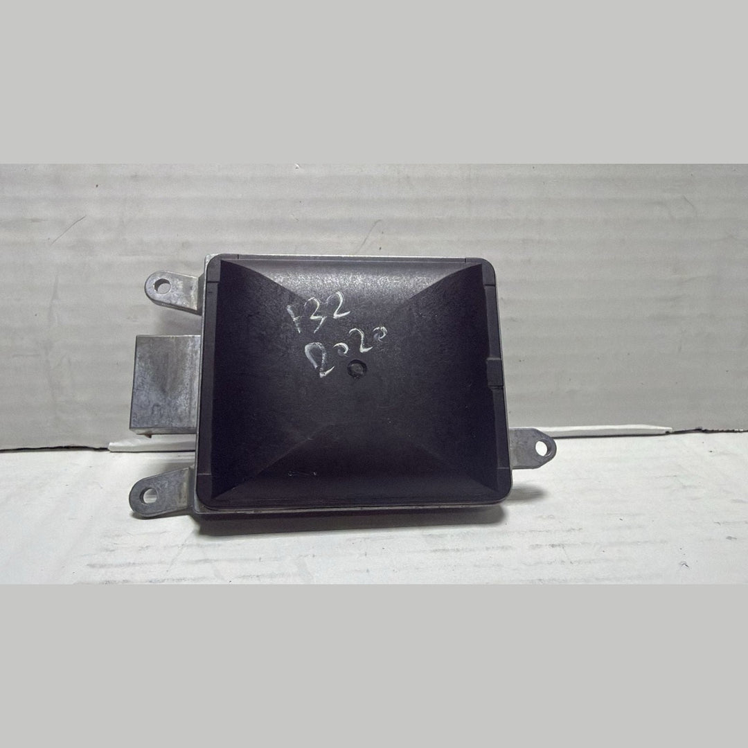 6884287 - 6884288  2019 F32 4er  Genuine BMW F30 F31 F34 F32 Sensor Lane Change