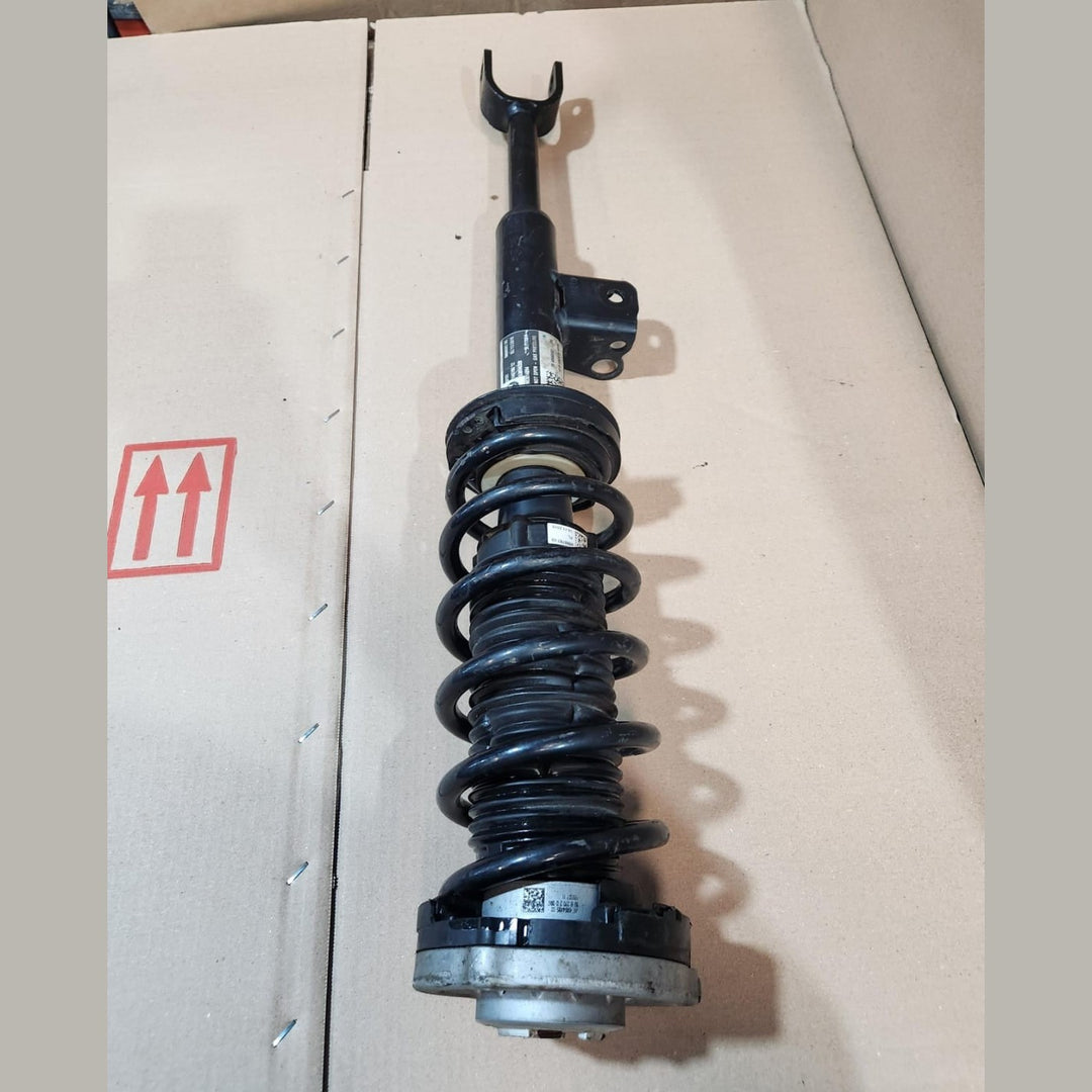 2017-2023 BMW 530i Front Shock Absorber 6866592 5 Series G30 530i and 540i 