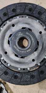 Load image into Gallery viewer, BMW 118d 1, 2, 3, 4 F Series B47 diesel Manual Gearbox 6 Speed 8637972 OEM