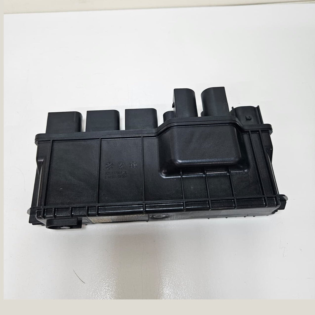 2019-2024 BMW X7 G07, X6 G06 Power Distribution Unit 8490527