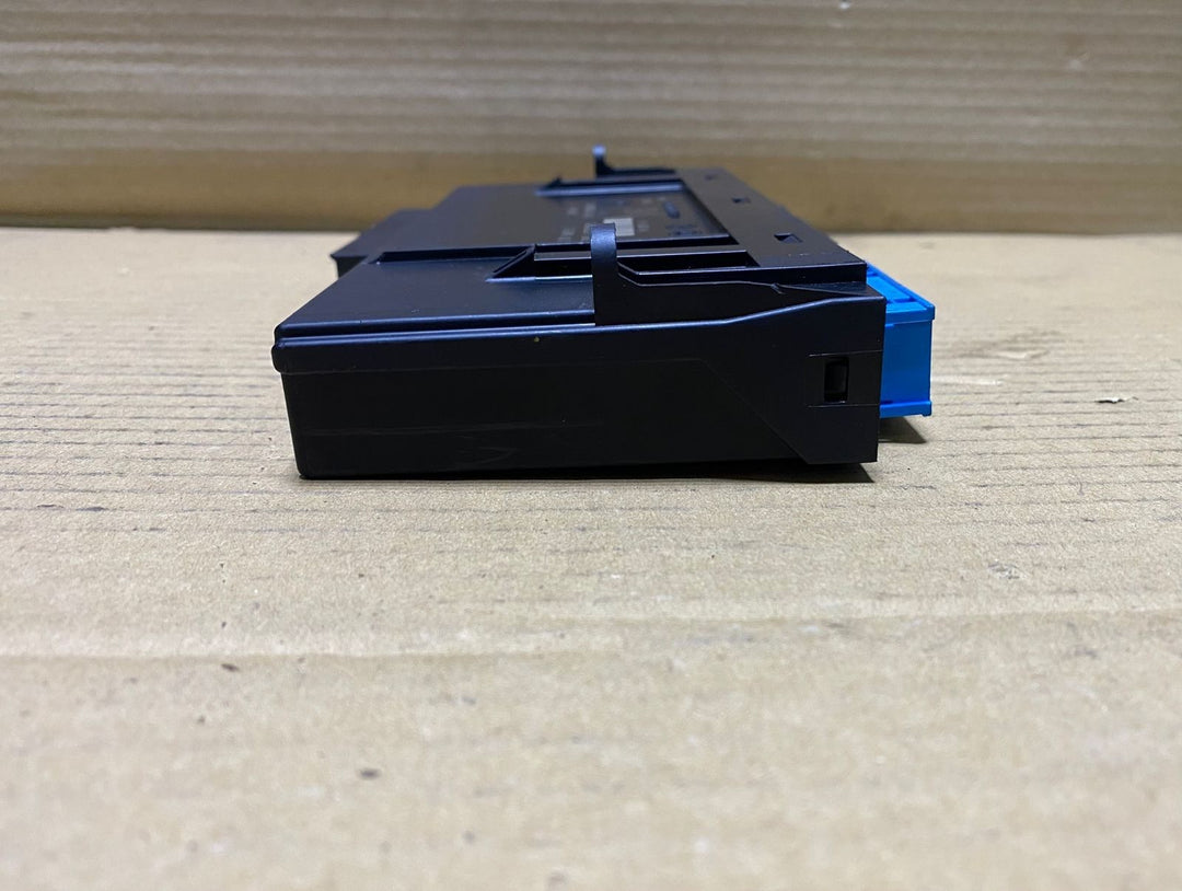 2014 BMW F13 F18 640i Junction Box Module OEM 9384219