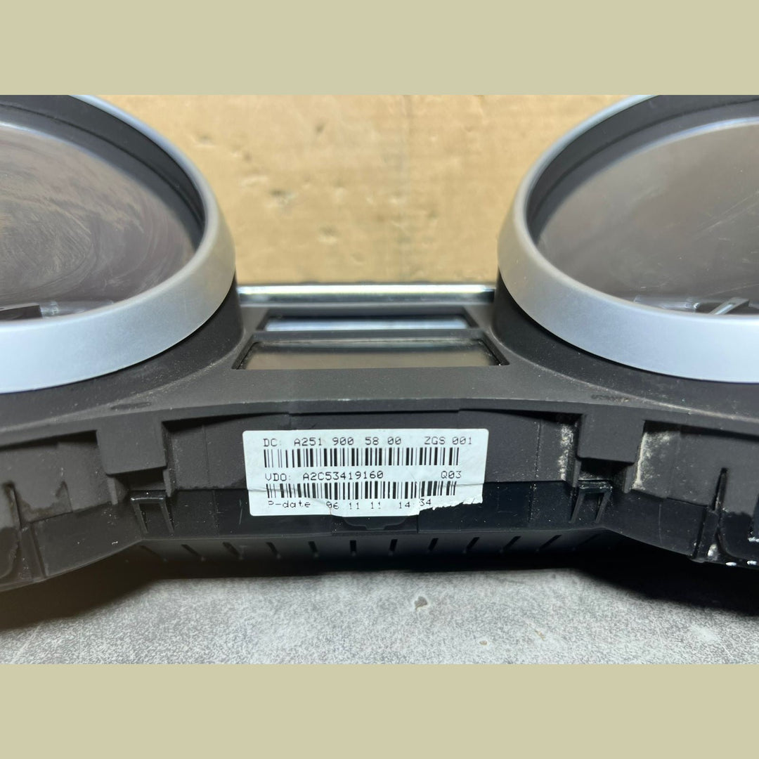 07-13 Mercedes-Benz W164 GL ML Instrument Cluster Speedometer A251 9005800 OEM