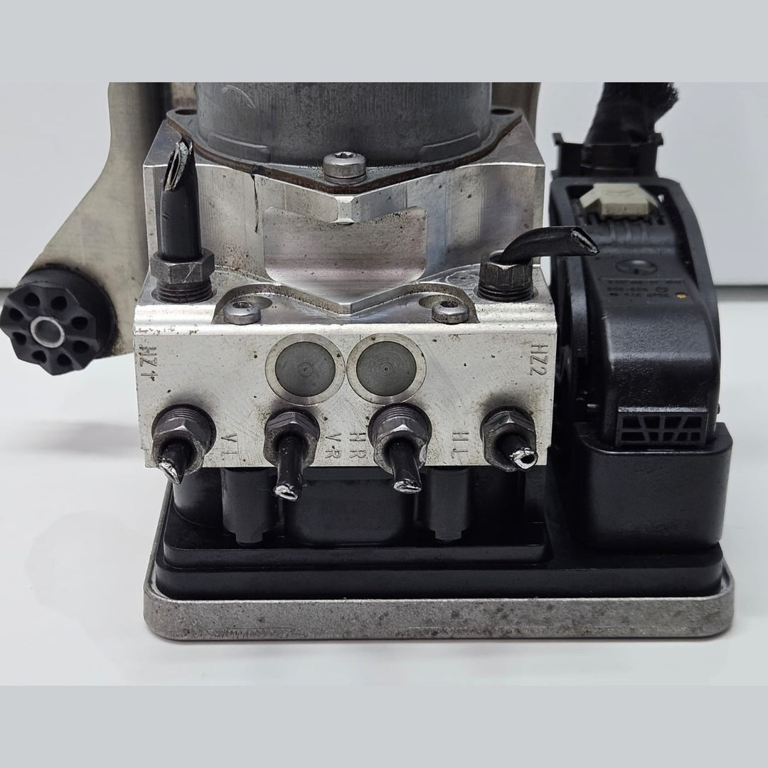 6880538-2016-2019 BMW 750i 740Li G11 G12 Abs Pump Control Module OEM 