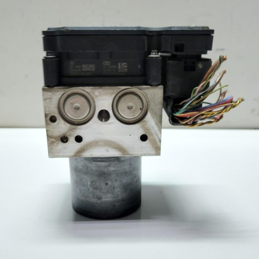 2011-2016 BMW 528i Abs Pump Control Module 6797668 F10 F11 5 Series OEM