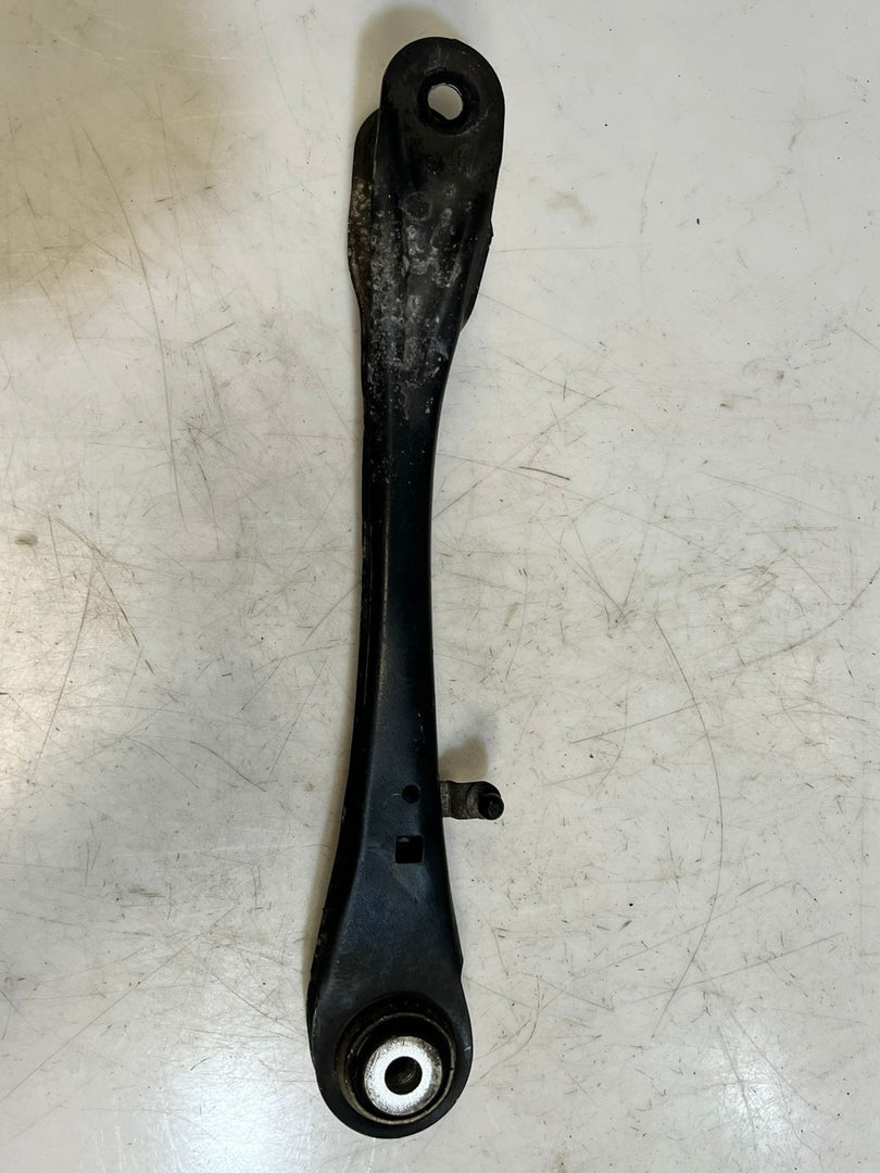 BMW 5 Series G30 G15 Rear Trailing Arm With Rubber Bushing 6893528 OEM