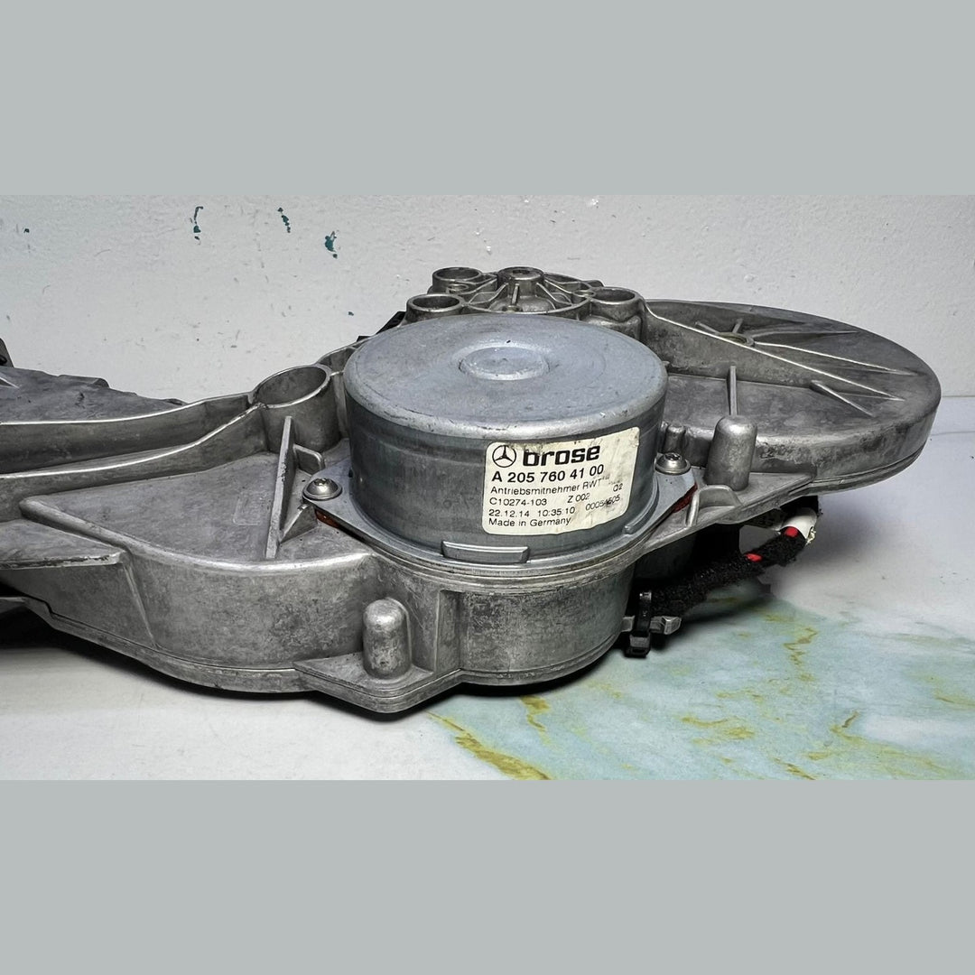 Mercedes Tailgate Lift Motor A2057604100 C-Class W205