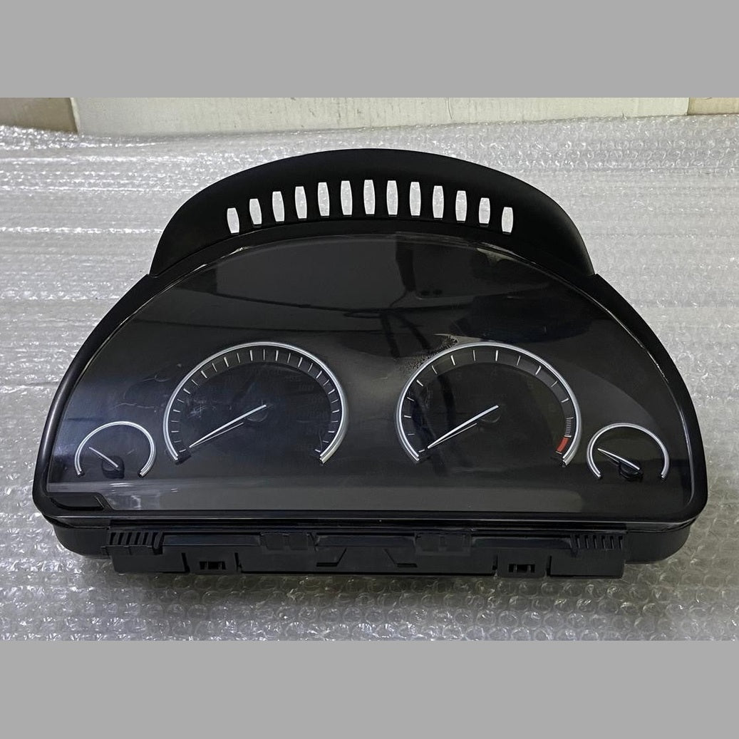 OEM BMW F10 5 Series 528i Speedometer Instrument Cluster 9291390 Bosch