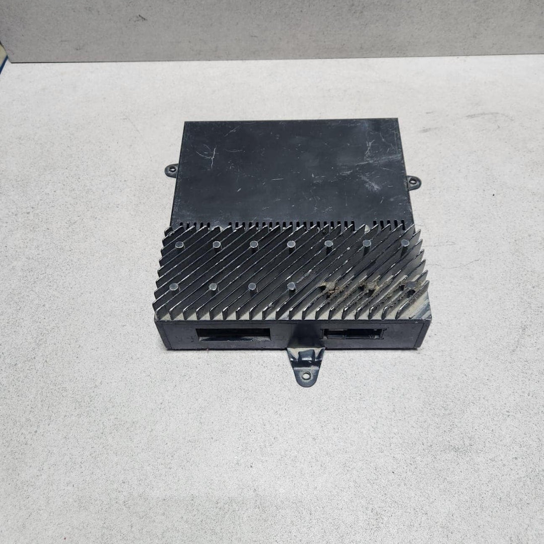 1989-1995 BMW 525i Radio Amplifier 8360761 E34 5 Series and E34