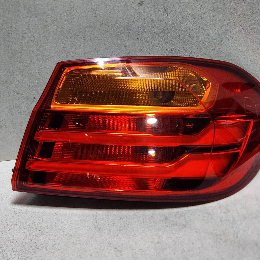 BMW Outer Tail Light 7296098 F32 F33 F36 F82 F83 and M4