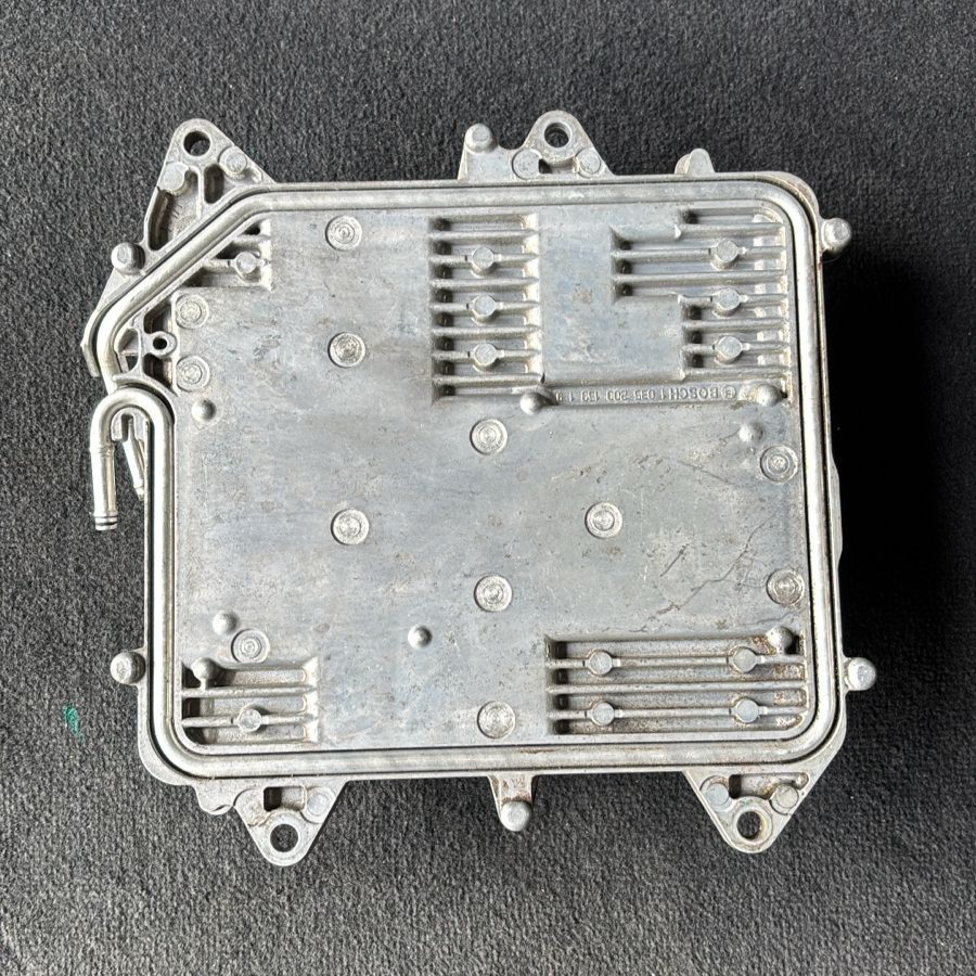 BMW F01 F02 F06 F07 F12  550i 650i 8 614 ENGINE CONTROL UNIT MODULE - 8614915