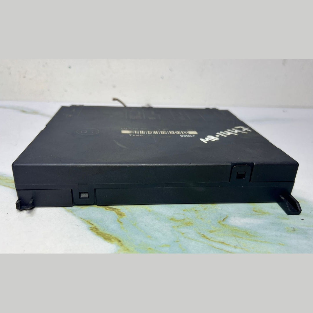 1998-2005 Mercedes-Benz W220 S-Class S600 Rear Seat Control Module A220 8201385