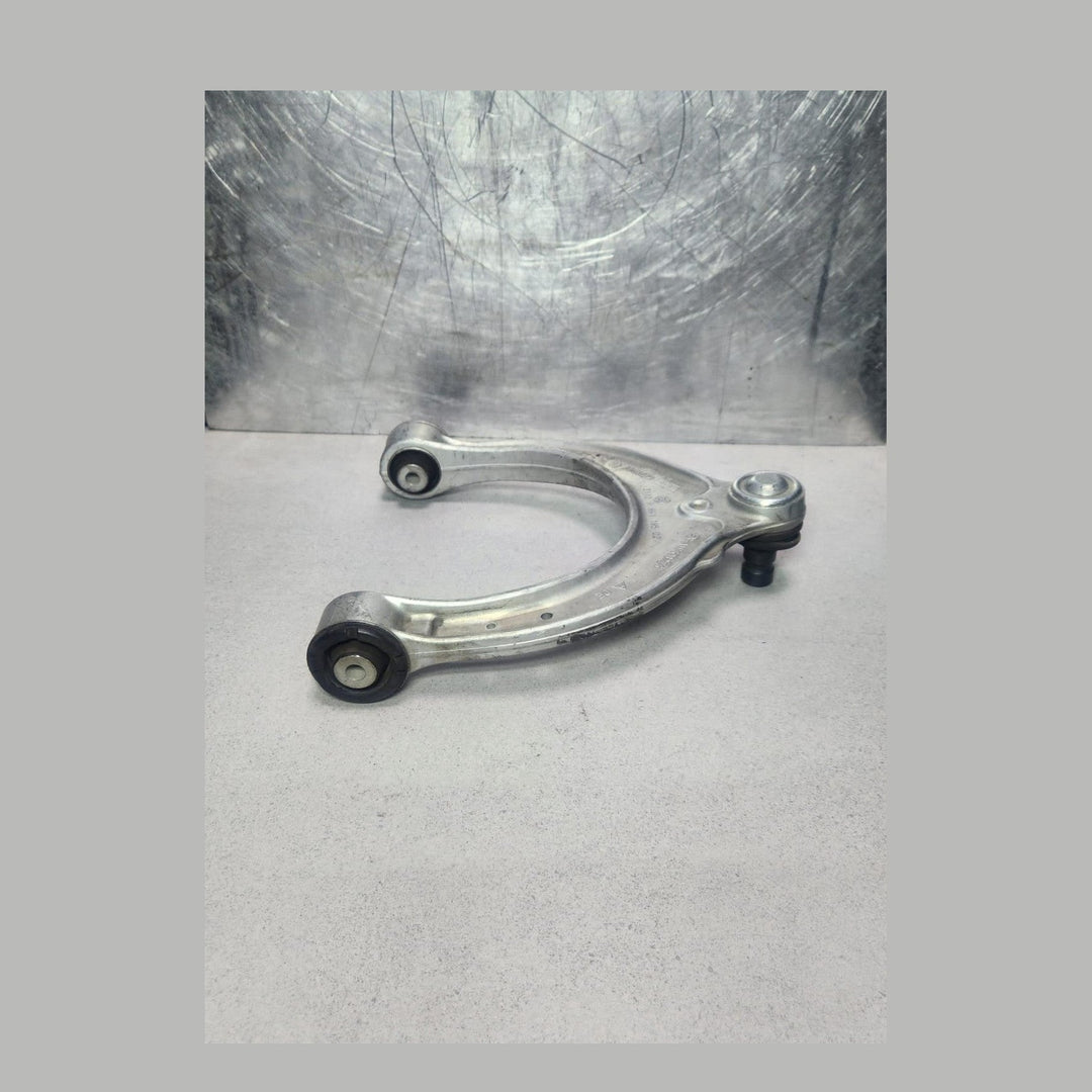 2018 BMW 540i Front Upper Control Arm 686118502 5 Series G30 G31