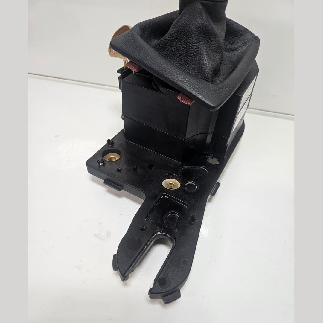 2013-2015 BMW X1 E84 Gear Floor Transmission Shifter 9260295