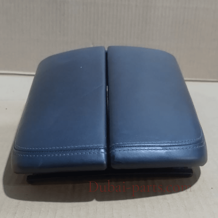 BMW G11 / G12 750I / 740I ARMREST STORAGE COMPARTMENT LID P/N 9348741