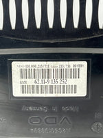 Load image into Gallery viewer, 2002-07 BMW 525i 5 Series E60 N52B25 SPEEDOMETER Instrument Cluster 9135252 OEM