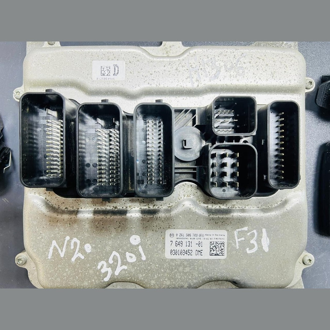 BMW 320i F30 F31 2013 N20 ENGINE CONTROL COMPUTER ECU UNIT SET DME 7649131