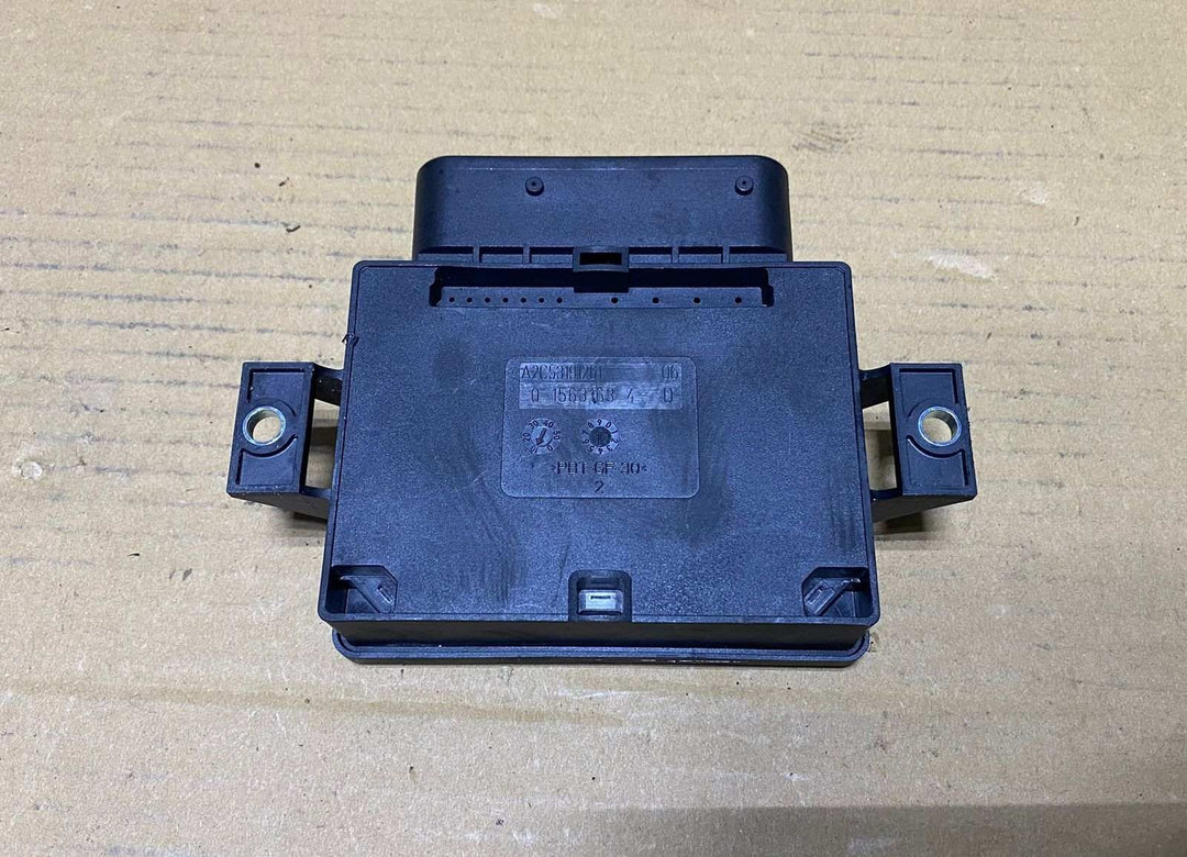 2010-2017 BMW X3 Parking Brake Control Module 6863800 F10, F11 5 Series and F25 