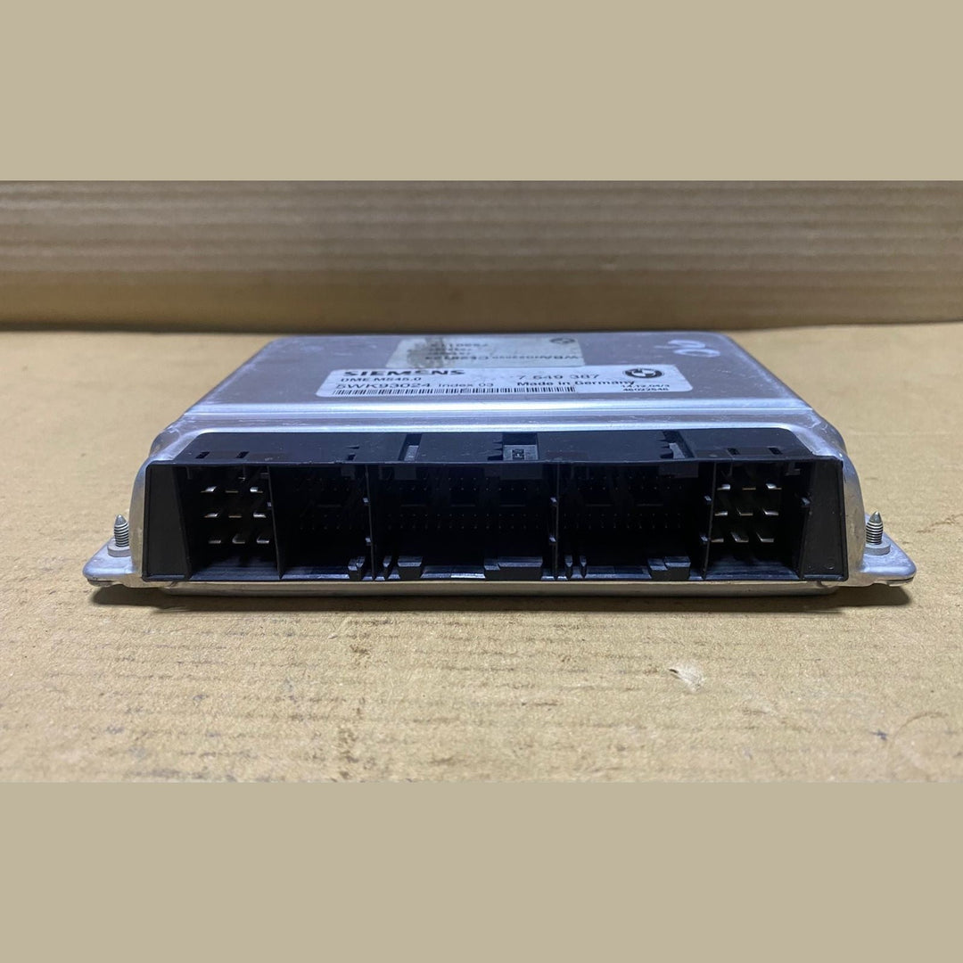2004 BMW 525i 5 Series E60 E61 Engine Control Unit 7549387