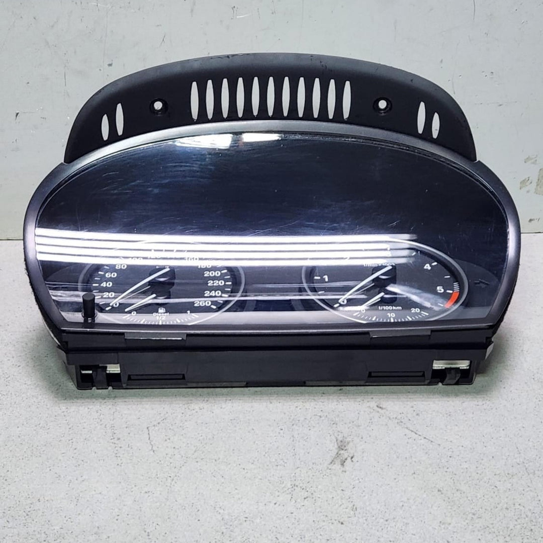 2007-2013 BMW X5 Instrument Cluster Speedometer 9153843 X5 E70