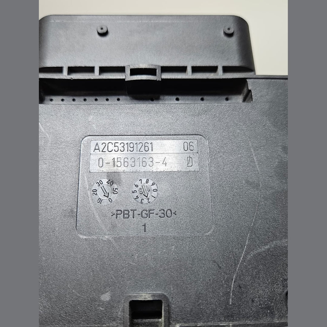 OEM BMW F10 F11 F06 X3 X4 EMF PARKING BRAKE CONTROL UNIT 6858017