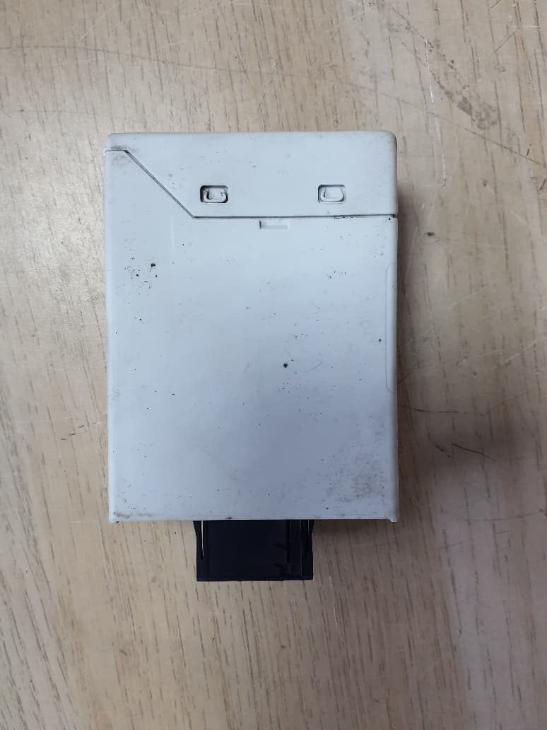 96-02 BMW Z3 Oil Level Temperature Sensor Control Unit 1438022