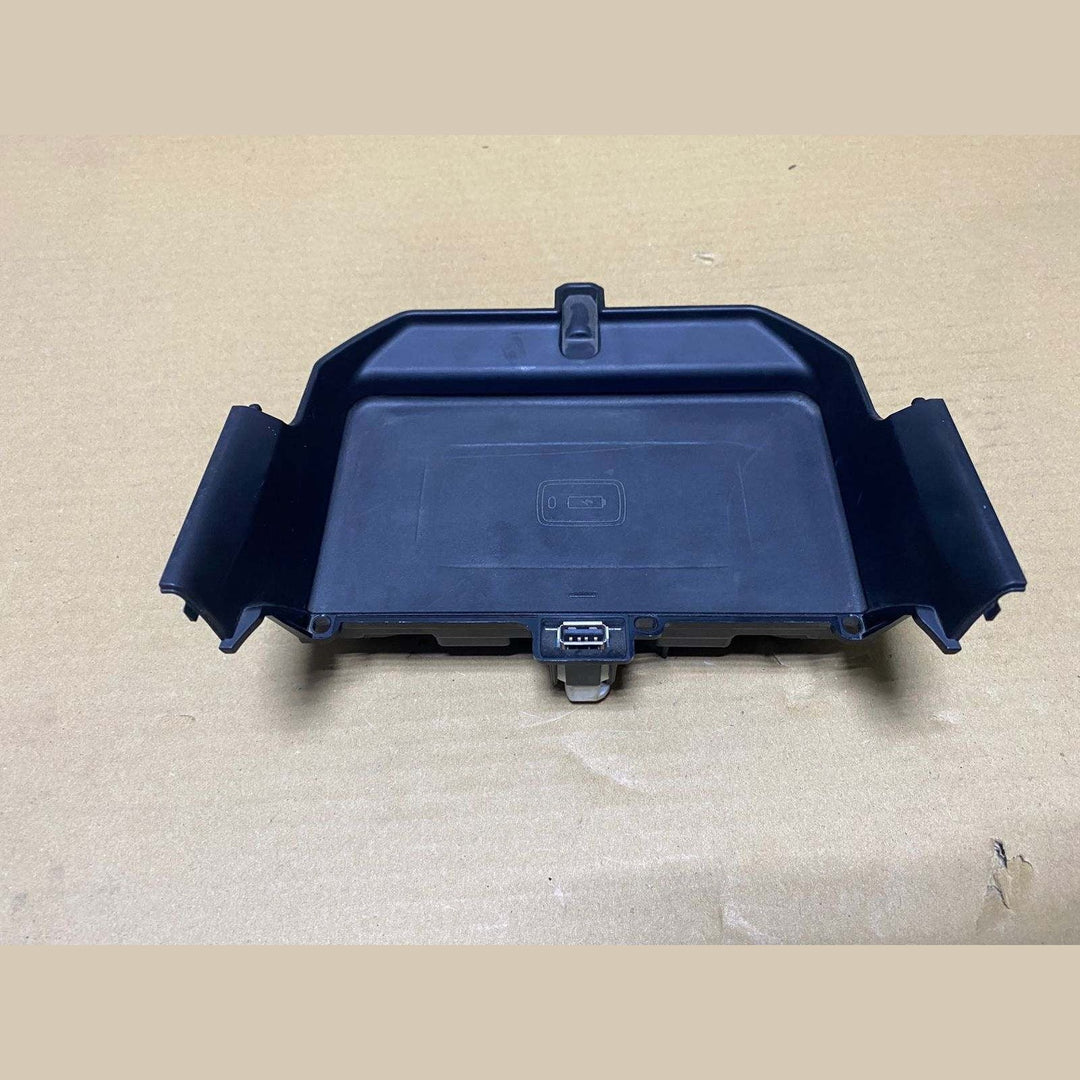 2020-2022 BMW M8 Wireless Charging Module 6801509 G30 530 and 540