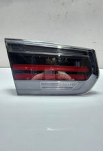 Bild in die Galerieansicht laden, BMW 3 Rear Light Left Led H7245010901 3 Series F30 F31 F35 F80 OEM