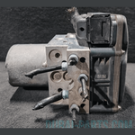 Load image into Gallery viewer, BMW F10 F11 F12 F13 X-Drive ANTILOCK BREAKING SYSTEM 4WD HYDRAULIC ACC- 6852824
